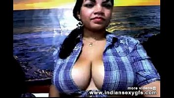 Indian Mumbai Desi Phat Orbs Bhabhi Unsheathe Her Front Of Live Webchat  Indiansexygfs.com