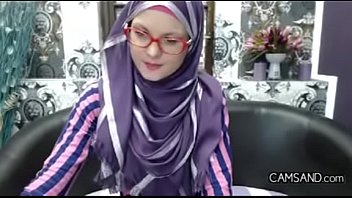 Delightful Arab Hustler With Her Hijab