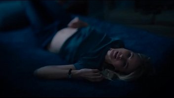 Netflix Lezzie Series 'gypsy'  Mummy Naomi Watts Stroking Thinking About Youthful Sophie Cookson