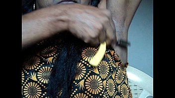 Indian Dame Pruning Armpits Hair By Hetero Razor..avi