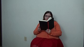 Velma Reads And Rails